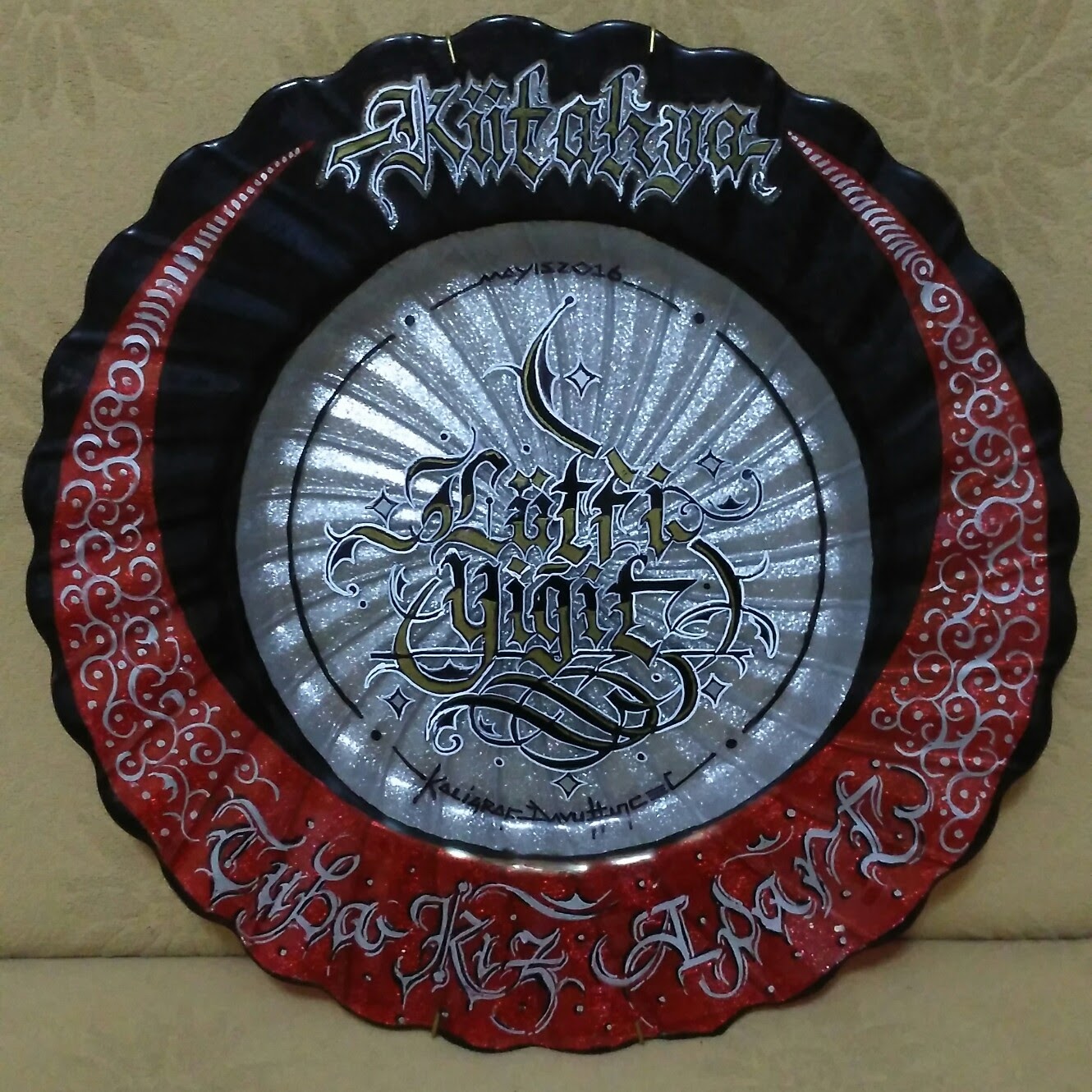 İsme Özel Cam Tabak Üzeri Yazı Çalışması